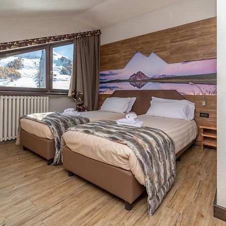 Hotel Du Col Sestriere Esterno foto