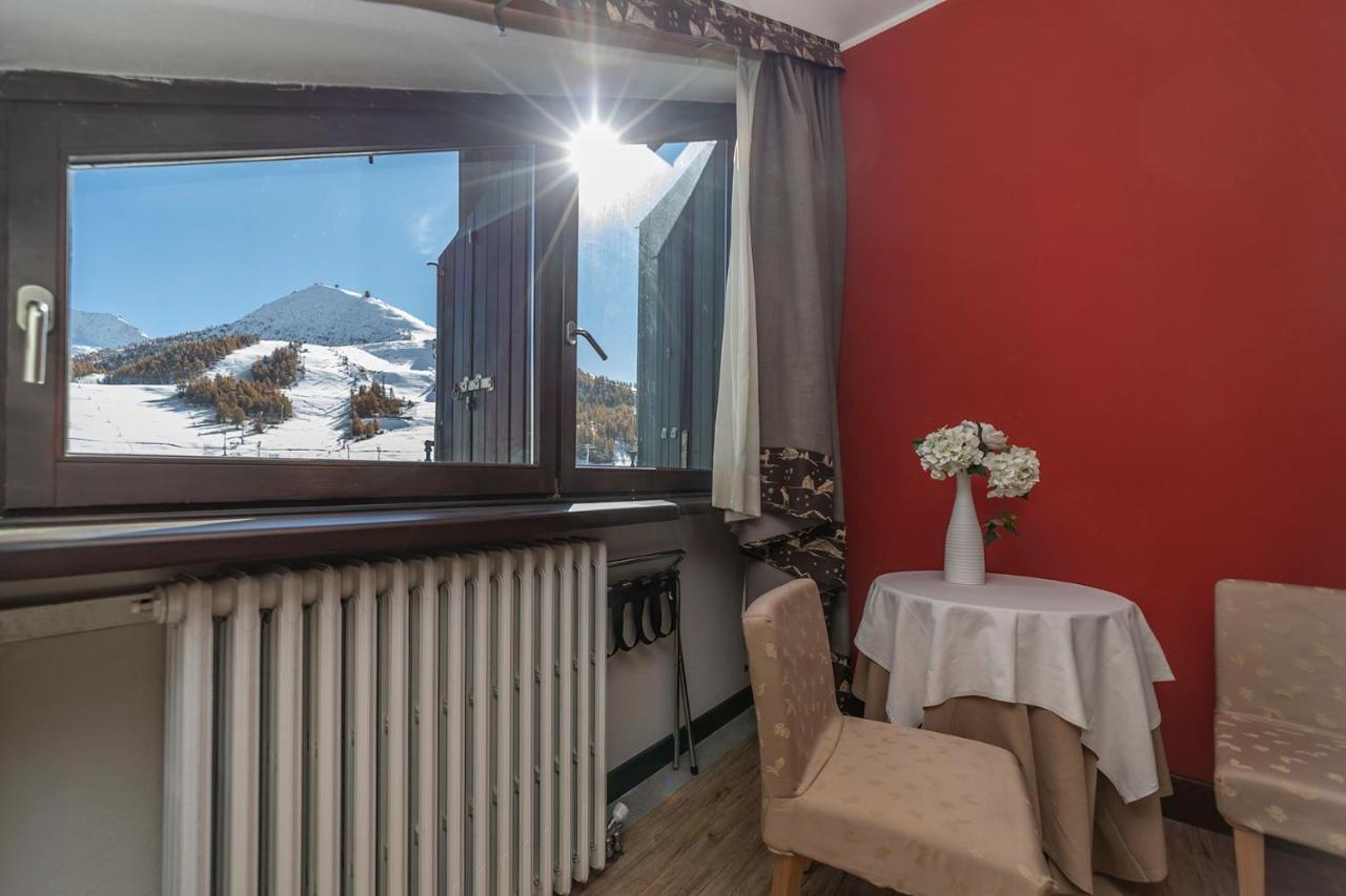Hotel Du Col Sestriere Esterno foto