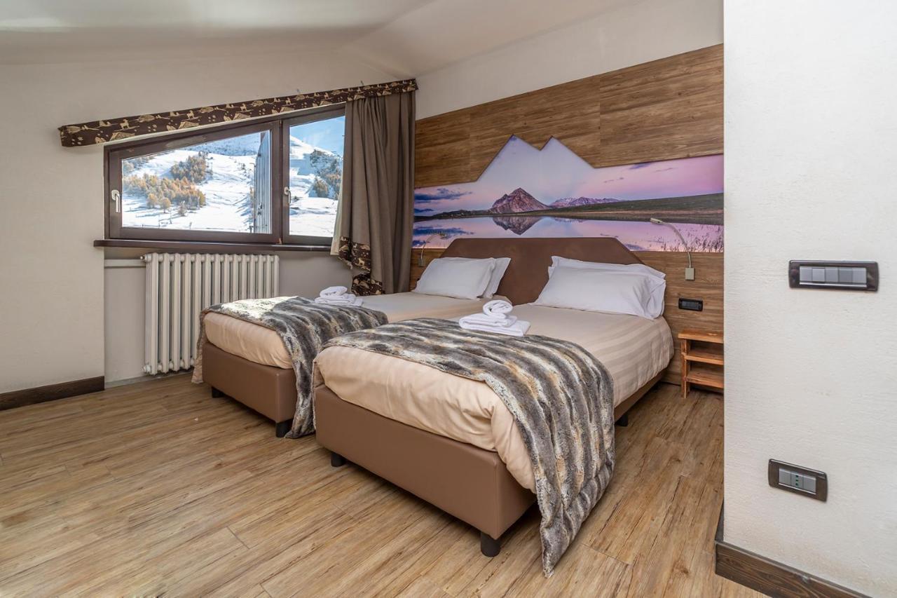 Hotel Du Col Sestriere Esterno foto