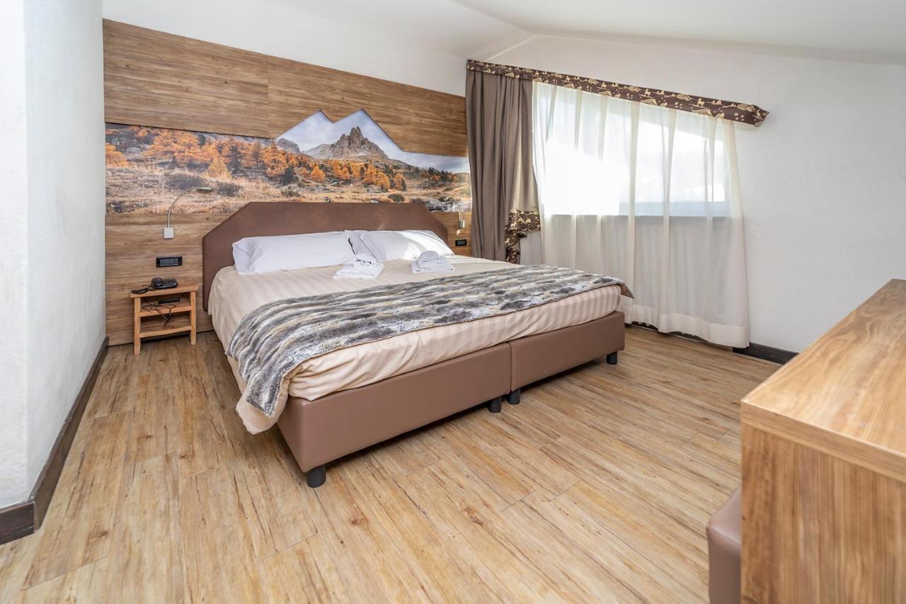 Hotel Du Col Sestriere Esterno foto