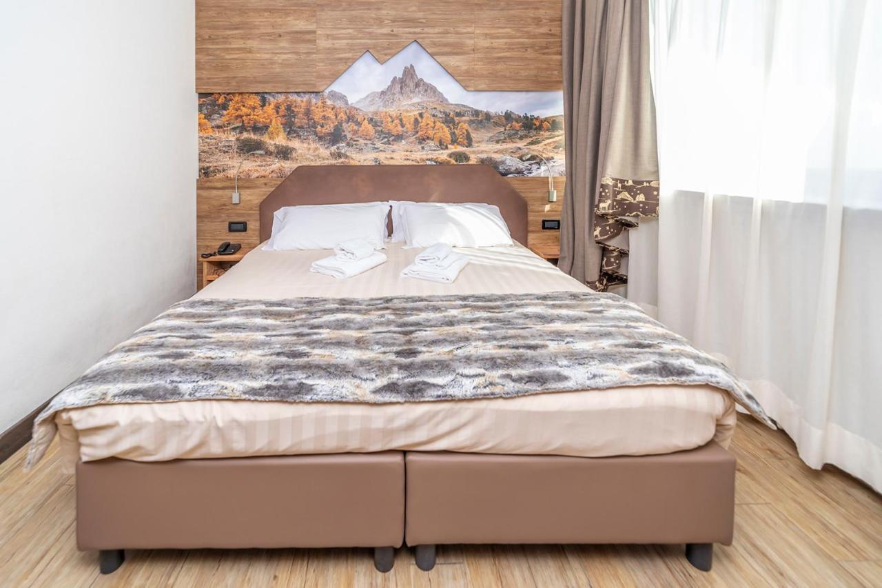 Hotel Du Col Sestriere Esterno foto