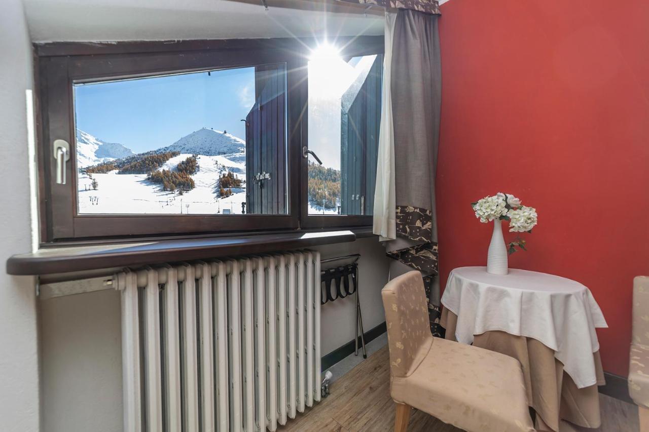 Hotel Du Col Sestriere Esterno foto